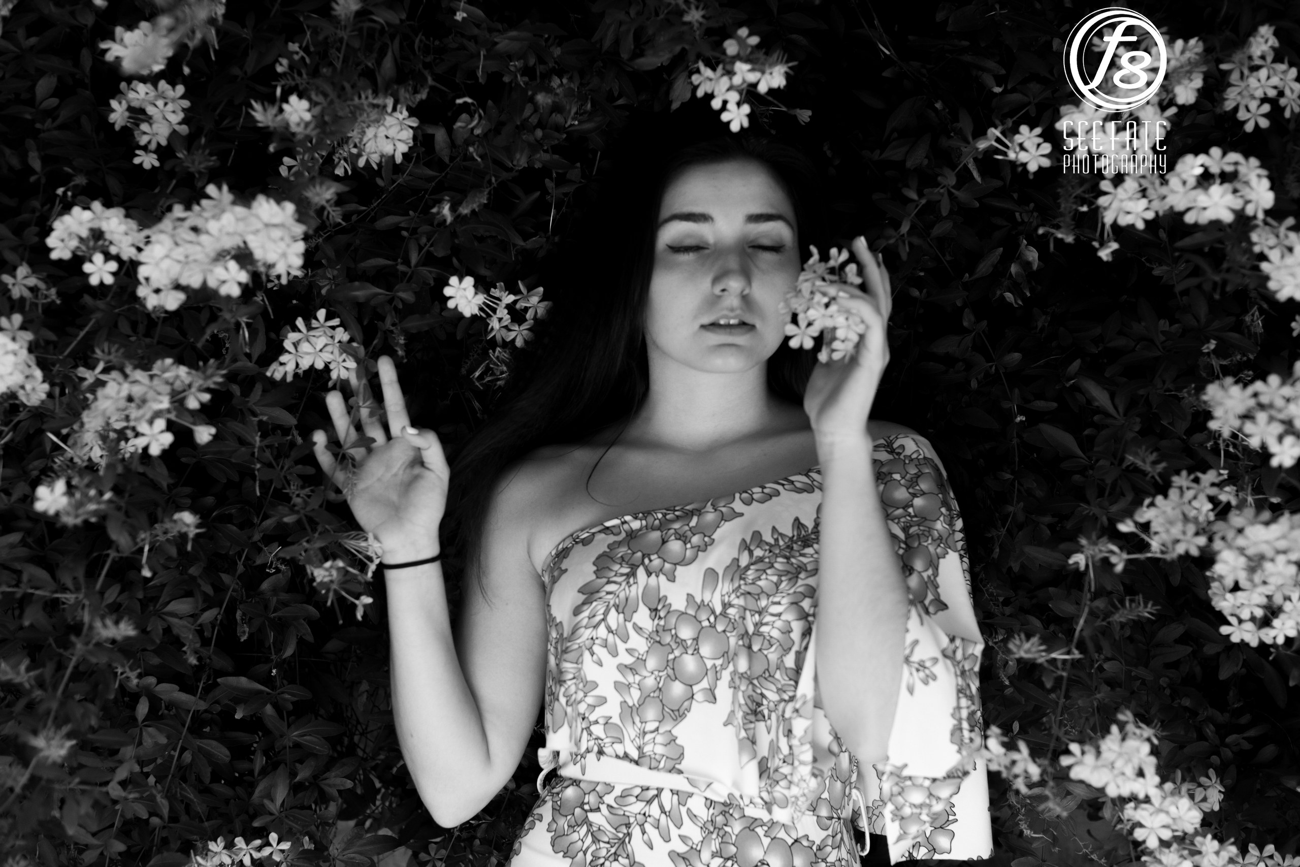_F9B0089bnw